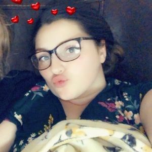 Meet your Posher, Hailey